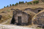 Bodegas excavadas en la roca